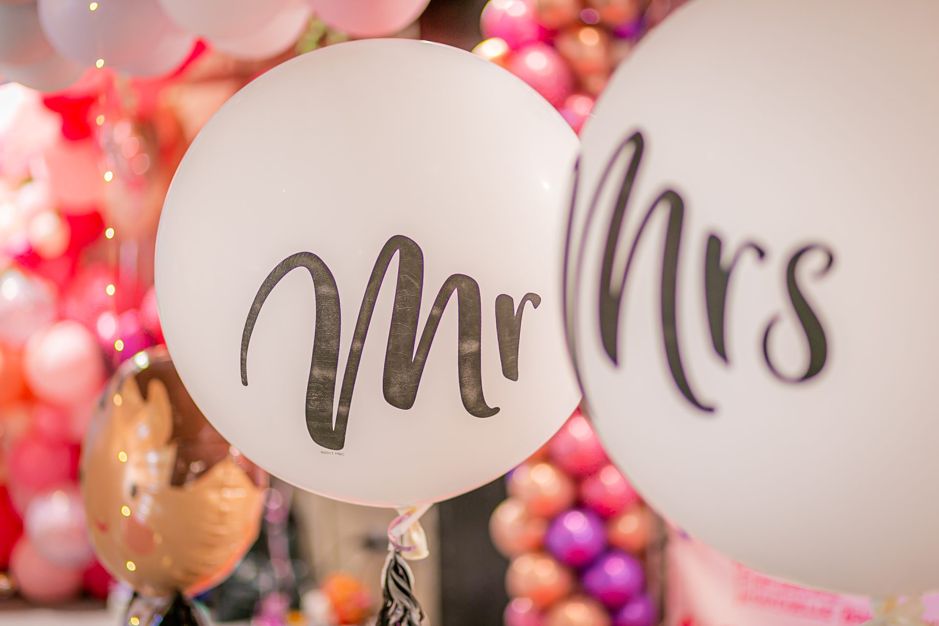 Luftballons mit Mr und Mrs